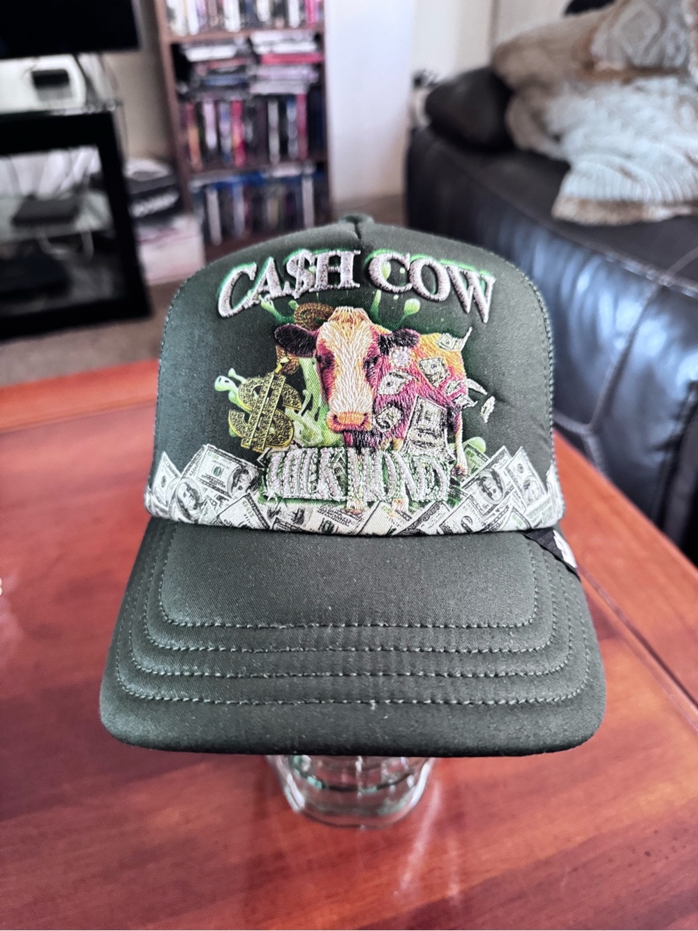 Goorin Bros. “EMBROIDERED CASH COW” Trucker Hat Mesh SnapBack. NWT